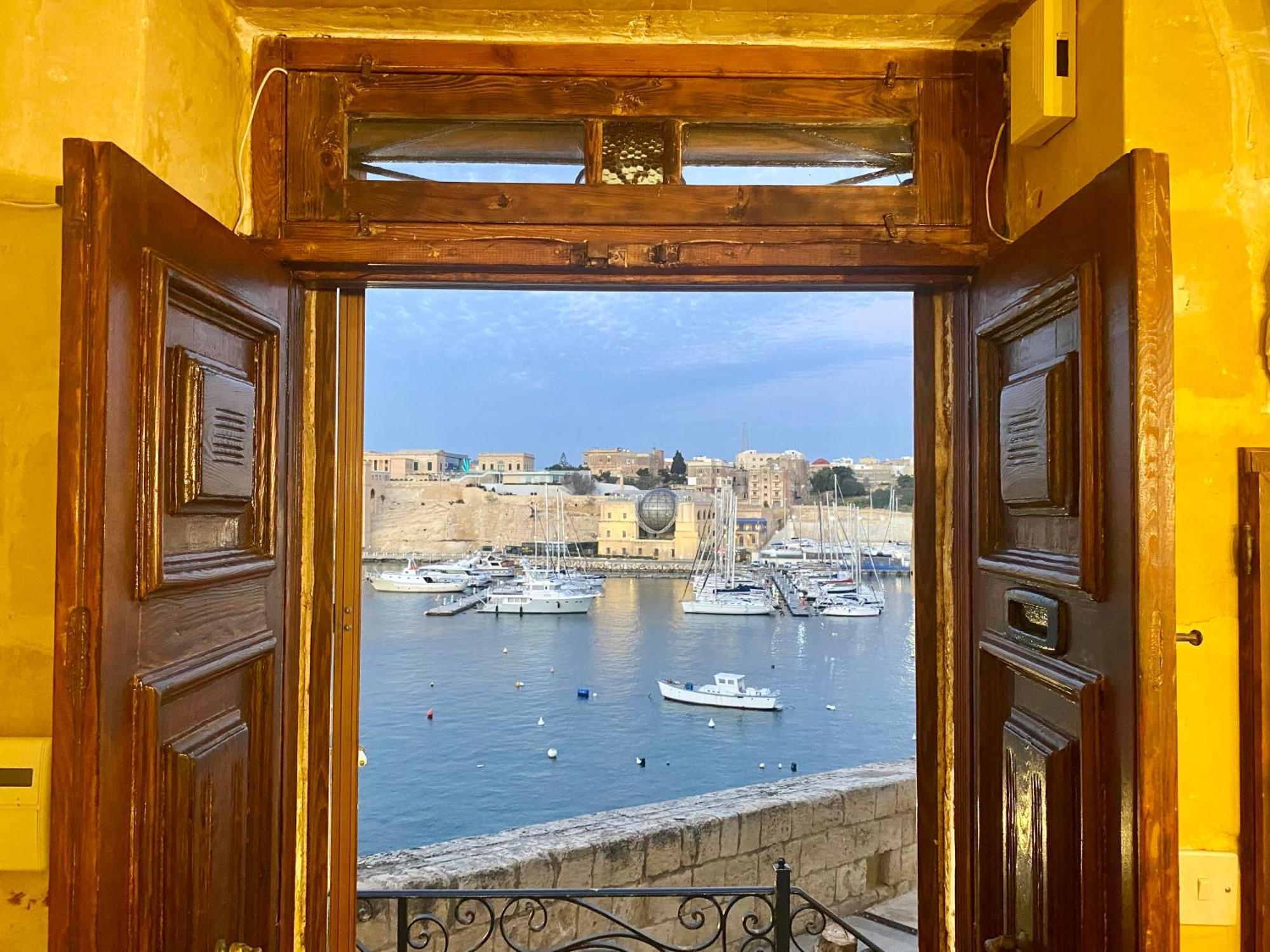 Blue Eye - Waterfront Home In A Scenic Location Birgu Exterior foto